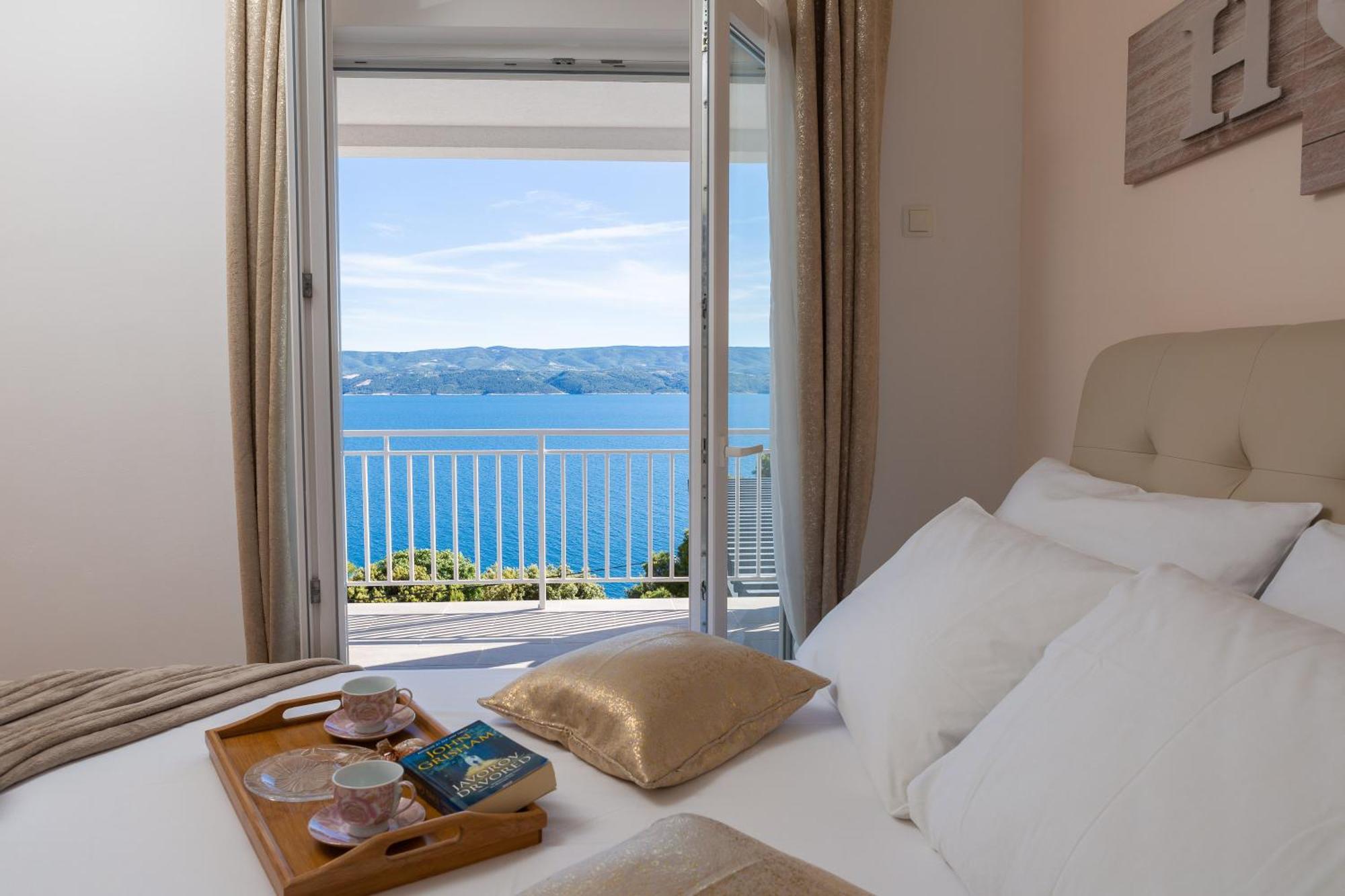 Luxury Seafront Villa With Heated Pool, Jacuzzi, Sea View, 150 M From Beach Stanici Kültér fotó