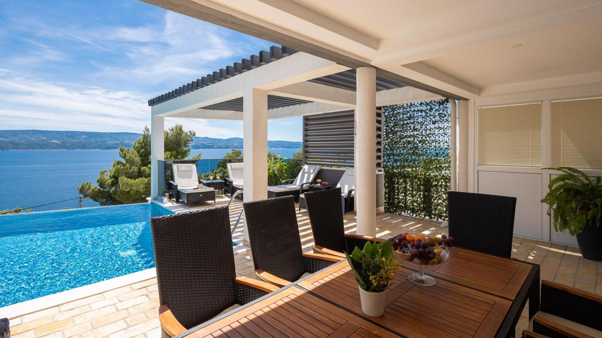 Luxury Seafront Villa With Heated Pool, Jacuzzi, Sea View, 150 M From Beach Stanici Kültér fotó