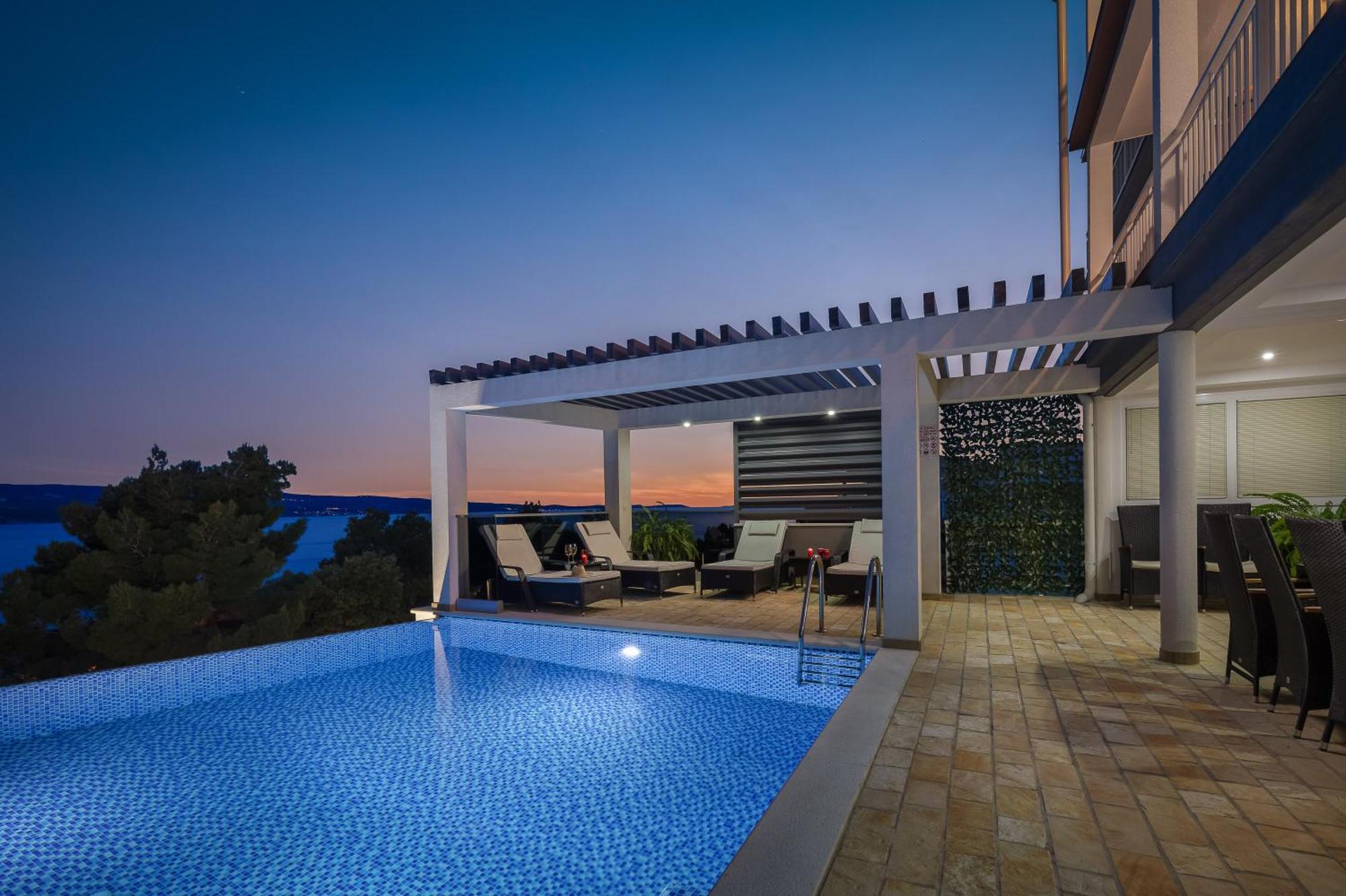 Luxury Seafront Villa With Heated Pool, Jacuzzi, Sea View, 150 M From Beach Stanici Kültér fotó